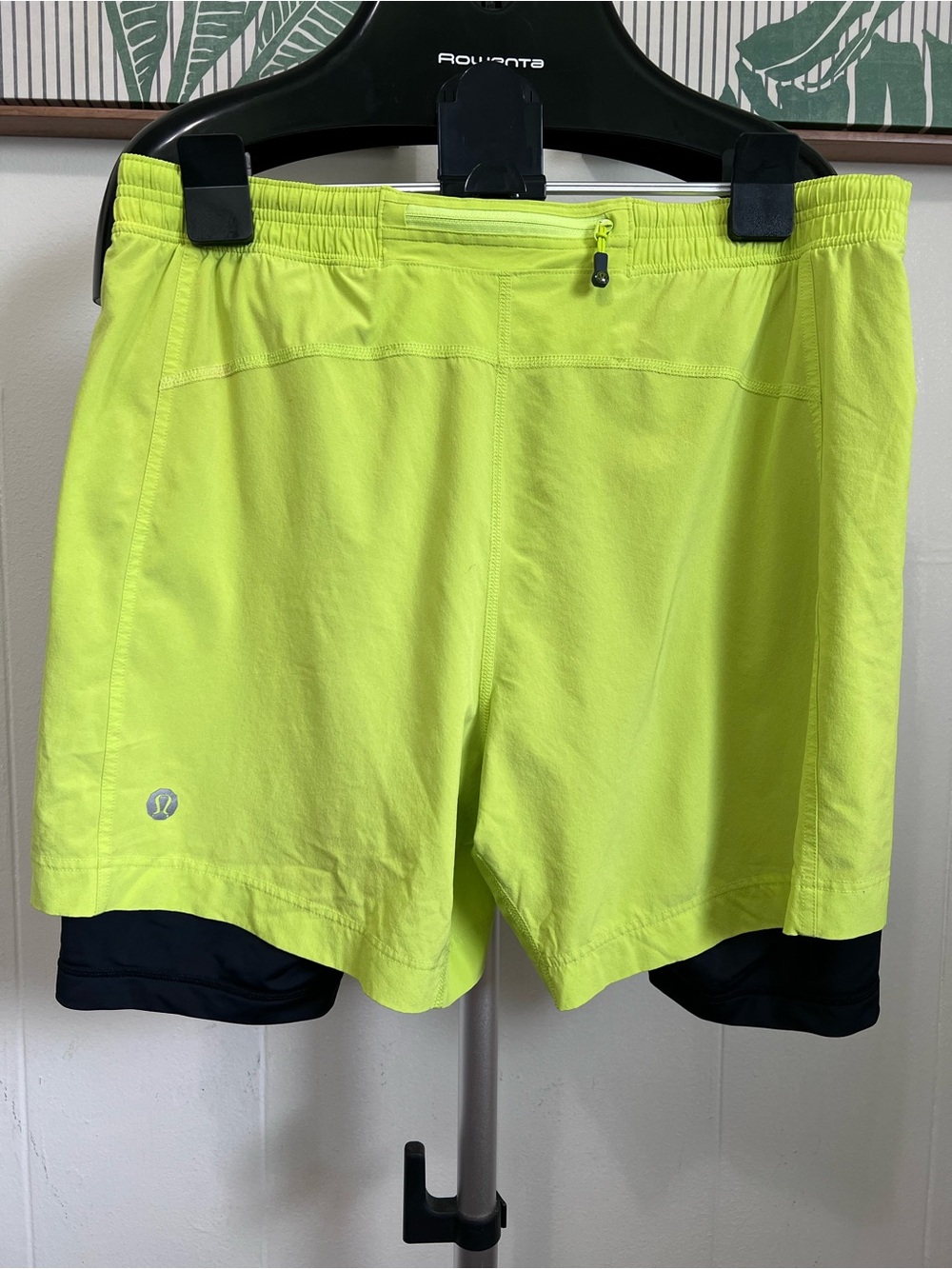 Men’s XL Lululemon athletica Pace Breaker Neon Yellow Athletic Running Shorts - Picture 2 of 10